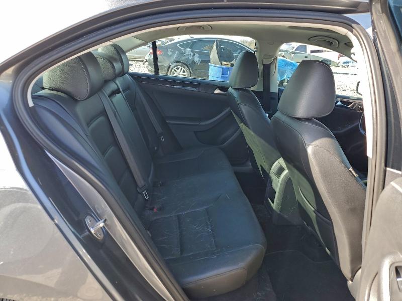 Photo 10 from auction – 2016 VOLKSWAGEN JETTA SEL with VIN 3VWL07AJ5GM324739