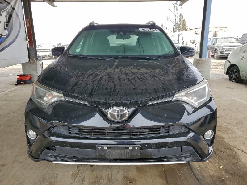 Photo 5 from auction – 2017 TOYOTA RAV4 with VIN 2T3WFREV4HW352183