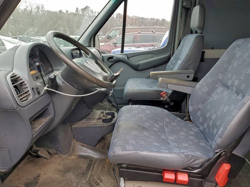 Photo 7 from auction – 2006 DODGE SPRINTER with VIN WD0PD644465906402
