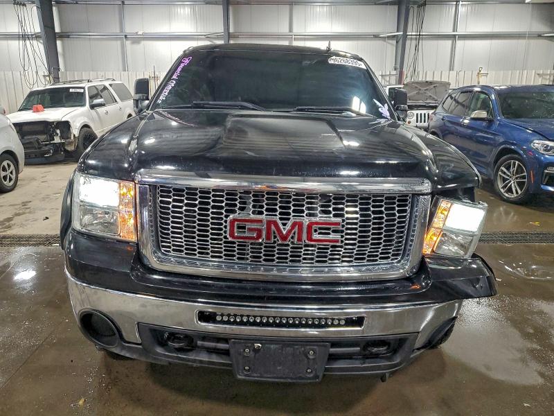 Photo 5 from auction – 2010 GMC SIERRA K15 with VIN 3GTRKWE23AG242387