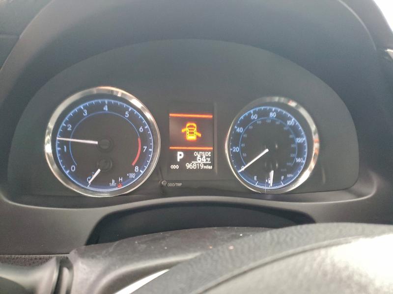 Photo 9 from auction – 2018 TOYOTA COROLLA L with VIN 5YFBURHE8JP825843