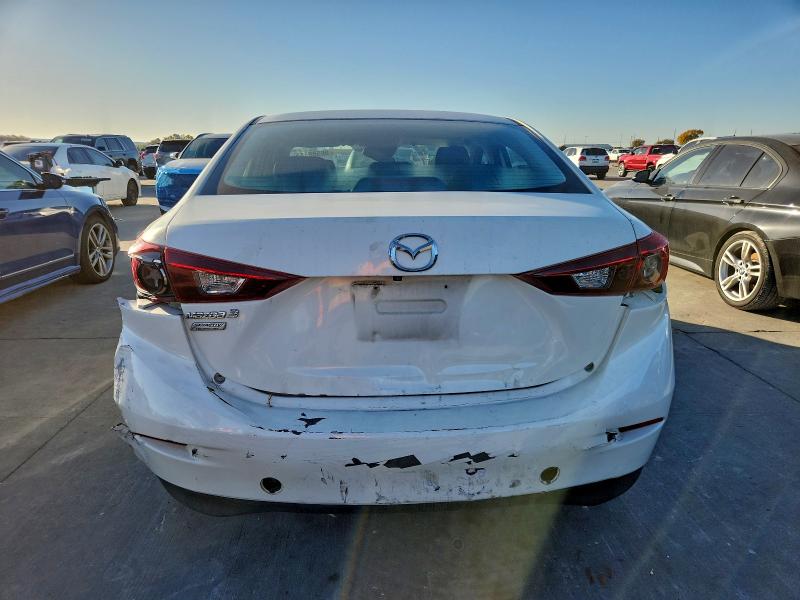 Photo 6 from auction – 2017 MAZDA 3 TOURING with VIN JM1BN1V75H1106052