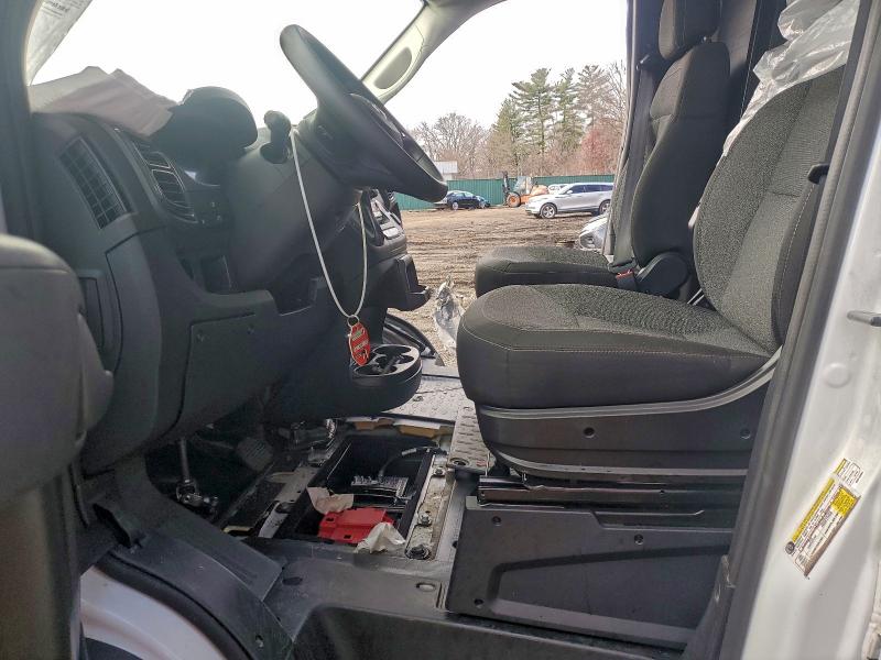 Photo 7 from auction – 2025 RAM PROMASTER with VIN 3C6LRVVG0SE516821