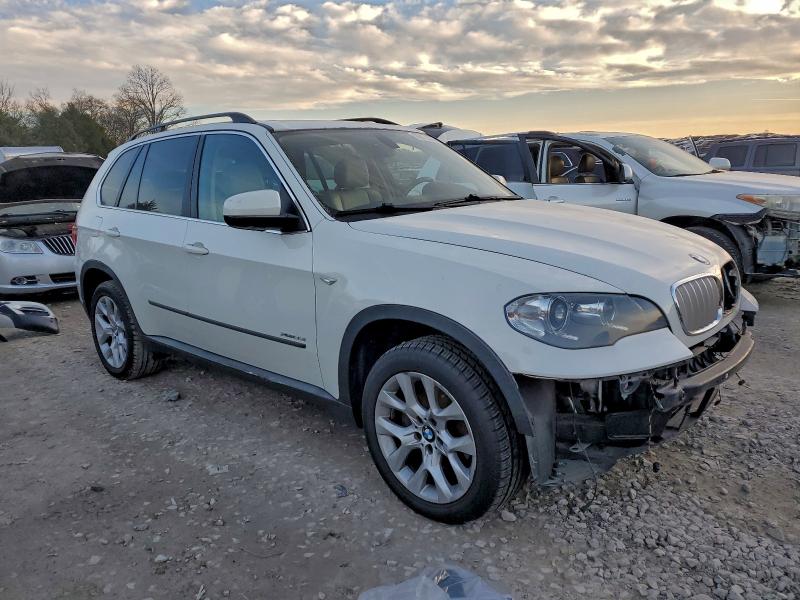 Photo 4 from auction – 2013 BMW X5 XDRIVE3 with VIN 5UXZV4C50D0E03104