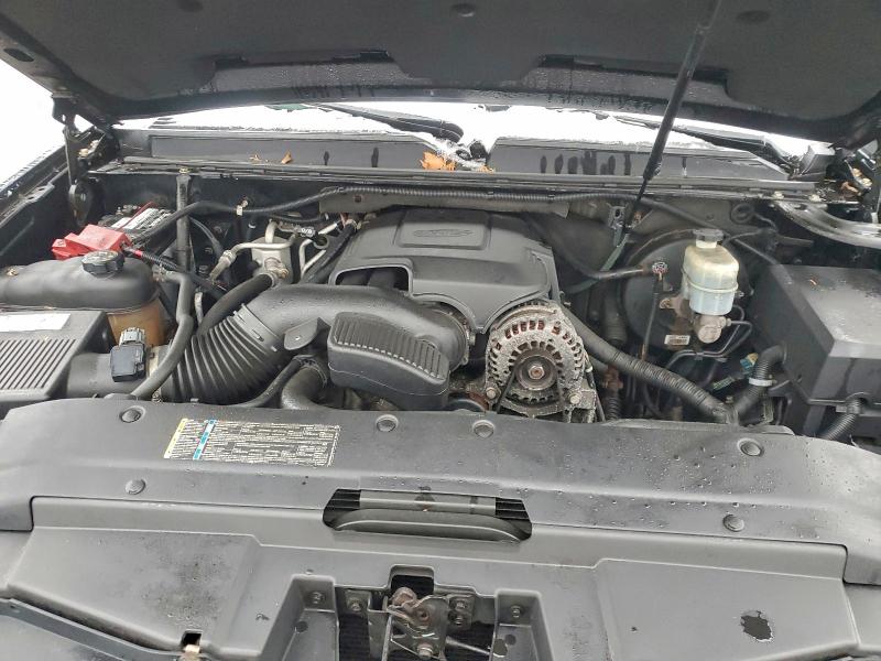 Photo 12 from auction – 2010 CHEVROLET SUBURBAN with VIN 1GNUKJE31AR205397