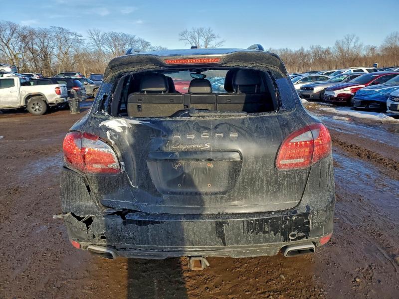 Photo 6 from auction – 2011 PORSCHE CAYENNE S with VIN WP1AB2A26BLA54767