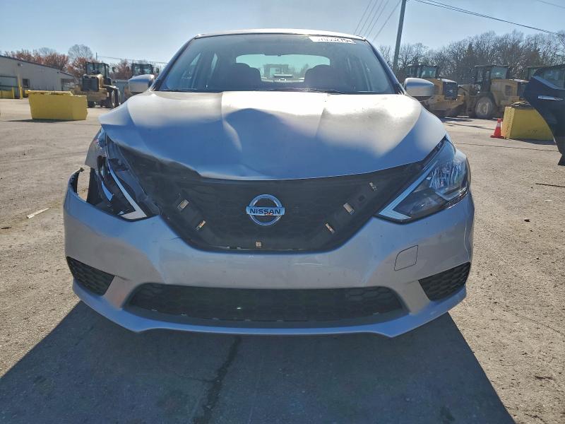 Photo 5 from auction – 2017 NISSAN SENTRA S with VIN 3N1AB7AP2HY215337