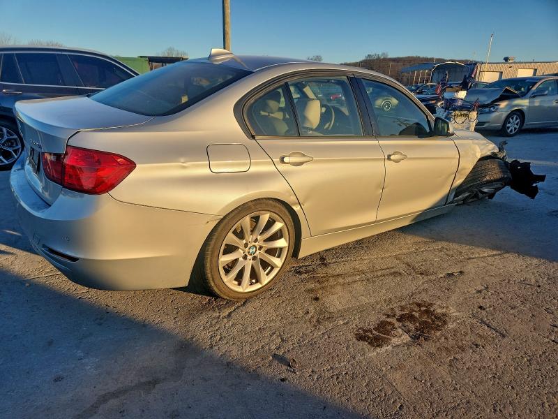 Photo 3 from auction – 2012 BMW 328 I with VIN WBA3A5C50CF256474