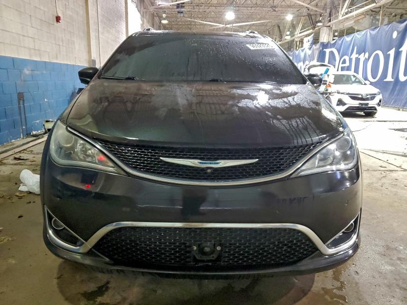 Photo 5 from auction – 2017 CHRYSLER PACIFICA T with VIN 2C4RC1EG8HR506381