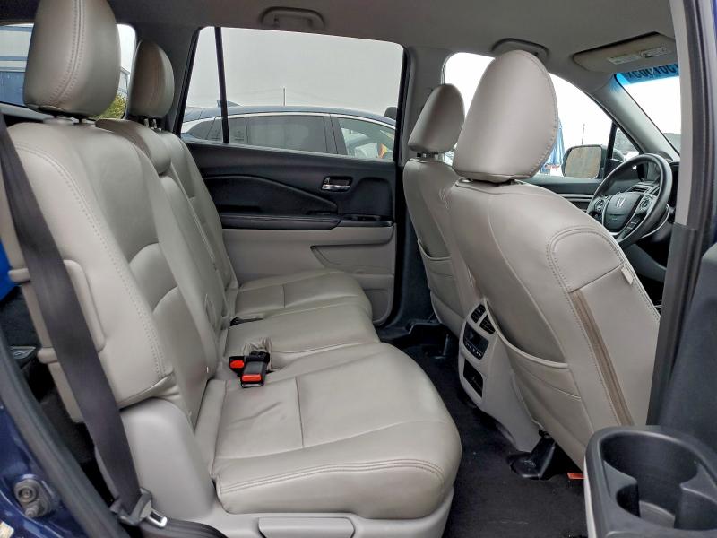Photo 11 from auction – 2016 HONDA PILOT with VIN 5FNYF5H35GB019071