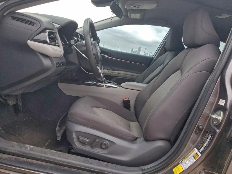 Photo 7 from auction – 2020 TOYOTA CAMRY LE with VIN 4T1C11AK2LU947288
