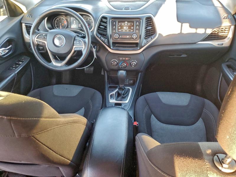 Photo 8 from auction – 2016 JEEP CHEROKEE with VIN 1C4PJLAB0GW190175