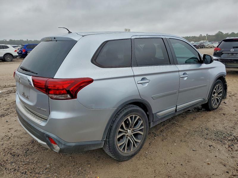 Photo 3 from auction – 2016 MITSUBISHI OUTLANDER with VIN JA4AD2A36GZ000260