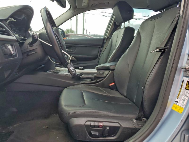 Photo 7 from auction – 2013 BMW 328 I with VIN WBA3A5C57DF359747