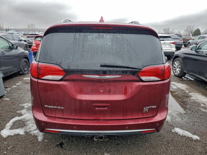Photo 6 from auction – 2017 CHRYSLER PACIFICA L with VIN 2C4RC1GGXHR683513