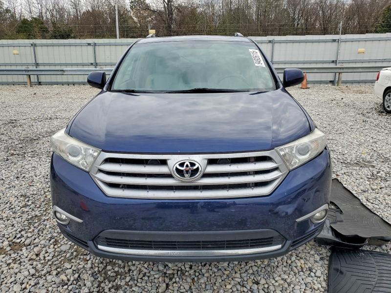 Photo 5 from auction – 2013 TOYOTA HIGHLANDER with VIN 5TDBK3EH2DS258770