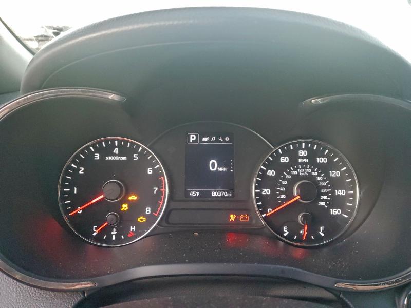 Photo 9 from auction – 2017 KIA FORTE EX with VIN 3KPFL4A80HE054186