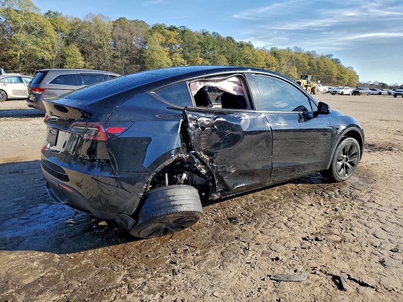 Photo 3 from auction – 2024 TESLA MODEL Y with VIN 7SAYGDED4RA306120