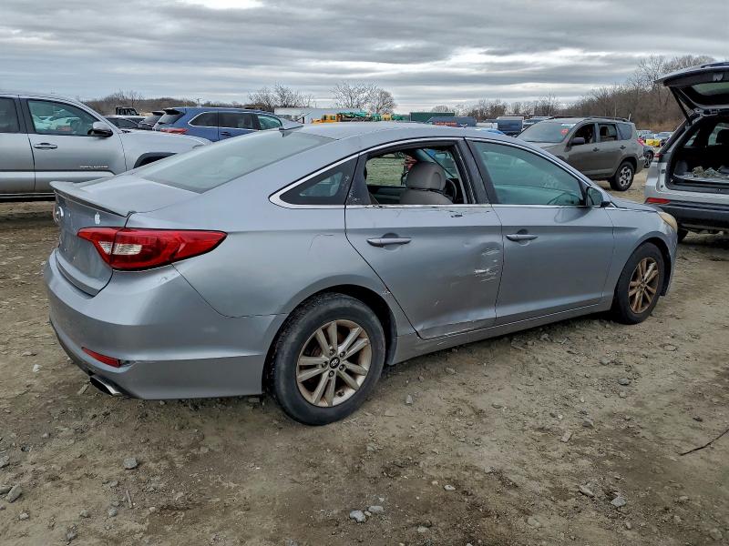 Photo 3 from auction – 2015 HYUNDAI SONATA SE with VIN 5NPE24AF0FH078610