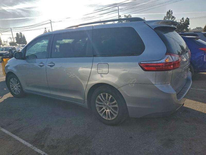 Photo 2 from auction – 2015 TOYOTA SIENNA with VIN 5TDYK3DC4FS655528