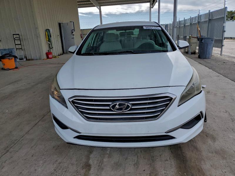 Photo 5 from auction – 2017 HYUNDAI SONATA SE with VIN 5NPE24AF3HH503532