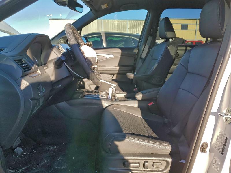 Photo 7 from auction – 2023 HONDA PASSPORT E with VIN 5FNYF8H55PB035497