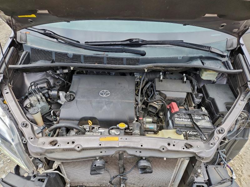 Photo 12 from auction – 2015 TOYOTA SIENNA XLE with VIN 5TDYK3DC6FS654722