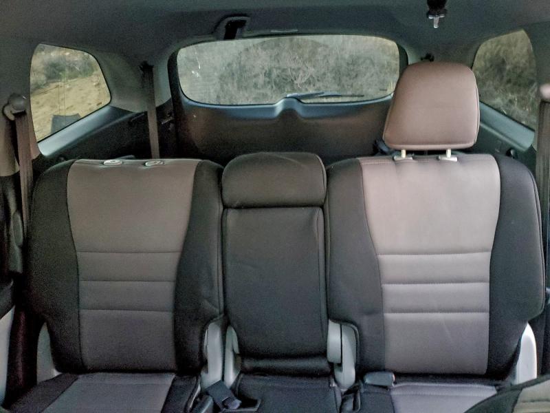 Foto 10 de la subasta – 2016 HONDA PILOT EX con VIN 5FNYF6H30GB035944