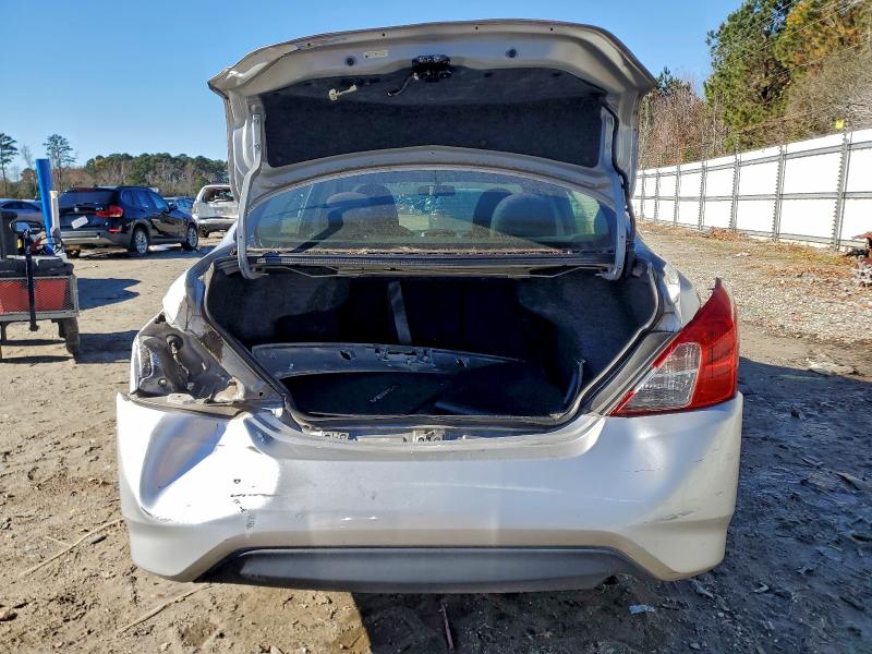 Photo 6 from auction – 2015 NISSAN VERSA S with VIN 3N1CN7AP2FL882127