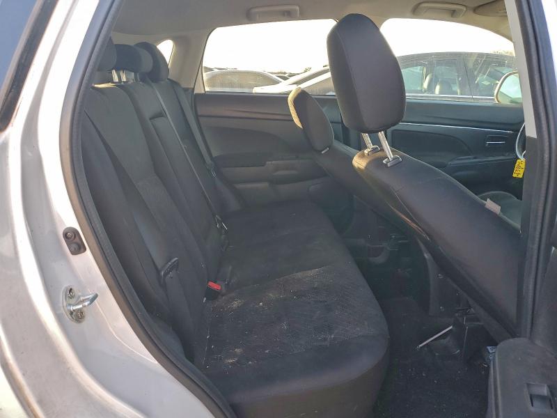 Photo 11 from auction – 2015 MITSUBISHI OUTLANDER with VIN 4A4AP4AU5FE037915