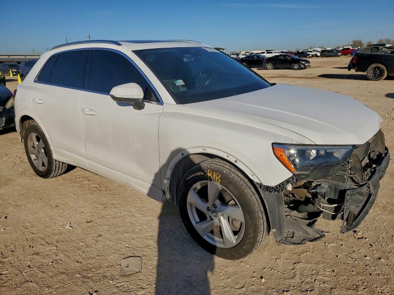 Photo 4 from auction – 2020 AUDI Q3 PREMIUM with VIN WA1AECF36L1037975