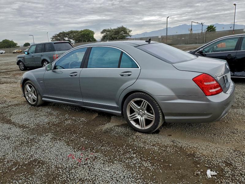 Photo 2 from auction – 2012 MERCEDES-BENZ S 550 with VIN WDDNG7DB2CA422488