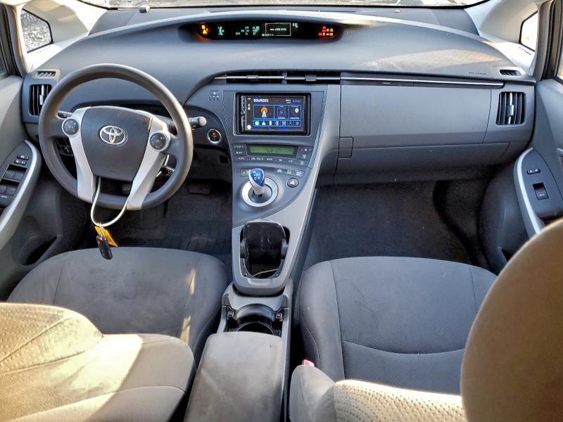 Photo 8 from auction – 2010 TOYOTA PRIUS with VIN JTDKN3DU8A0048789