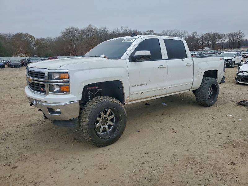 CHEVROLET SILVERADO 2015 with VIN 3GCUKREC4FG343059 - Photo from auction
