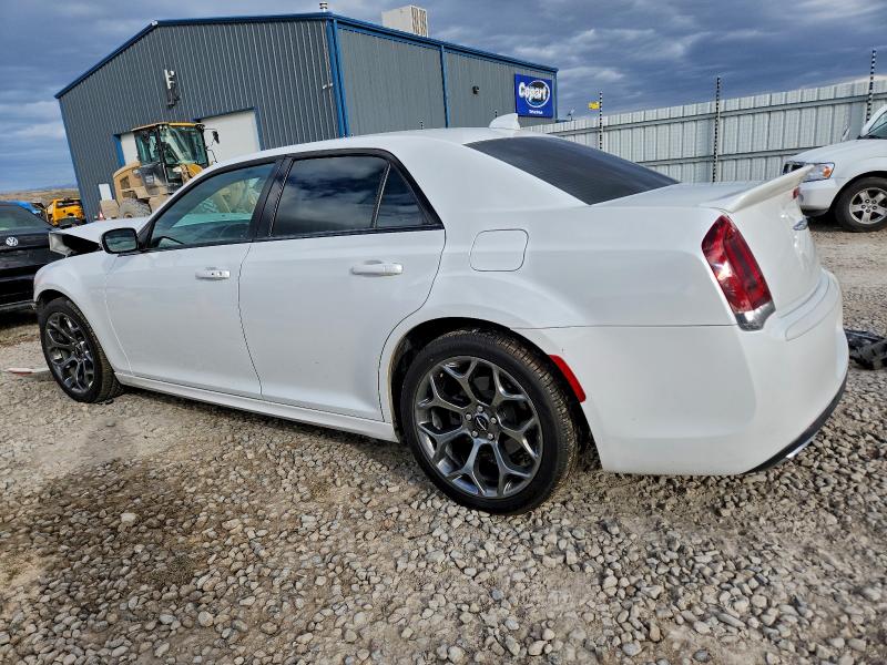 Photo 2 from auction – 2016 CHRYSLER 300 with VIN 2C3CCABT2GH212698