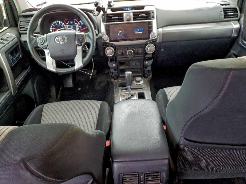 Photo 8 from auction – 2018 TOYOTA 4RUNNER with VIN JTEBU5JR4J5542726