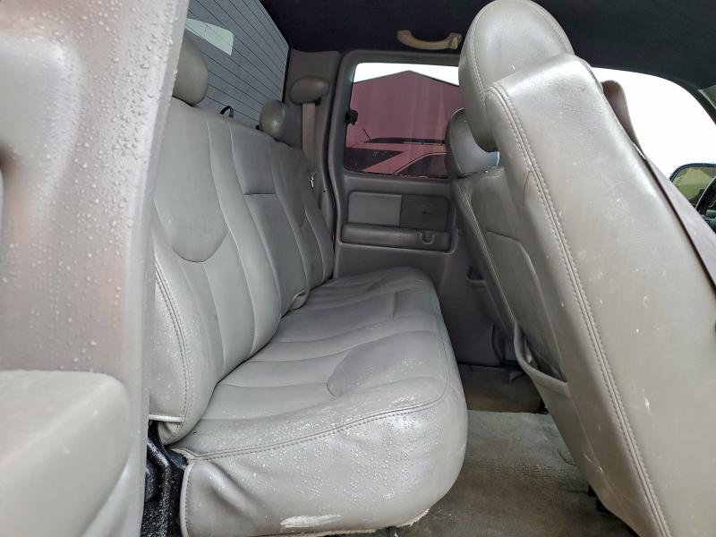Photo 10 from auction – 2004 CHEVROLET SILVERADO with VIN 1GCEC19T84Z138760