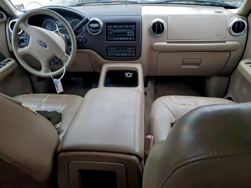 Photo 8 from auction – 2006 FORD EXPEDITION with VIN 1FMFU17586LA88806