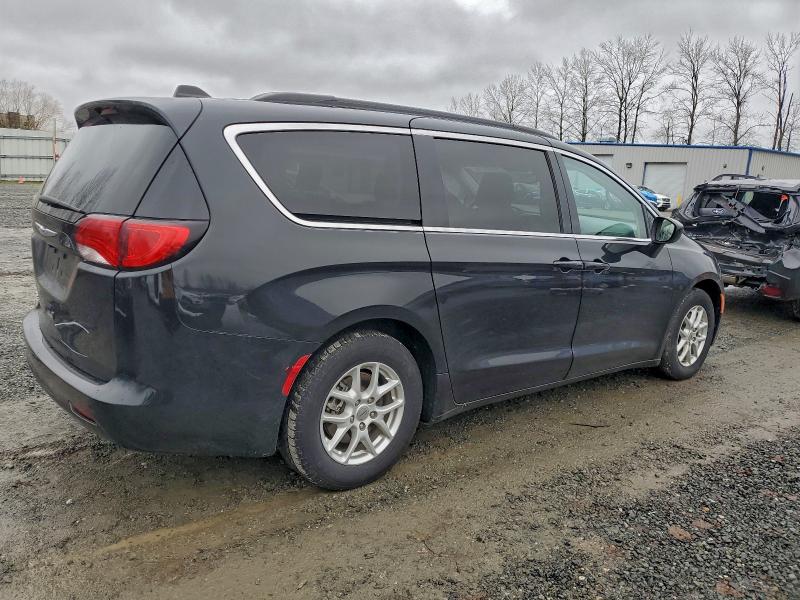 Photo 3 from auction – 2021 CHRYSLER VOYAGER LX with VIN 2C4RC1DG5MR534229
