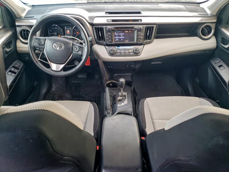 Photo 8 from auction – 2016 TOYOTA RAV4 XLE with VIN JTMRFREV3GJ100970