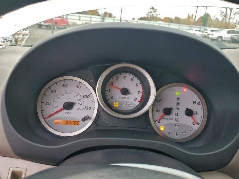Photo 9 from auction – 2004 TOYOTA RAV4 with VIN JTEGD20V540030977