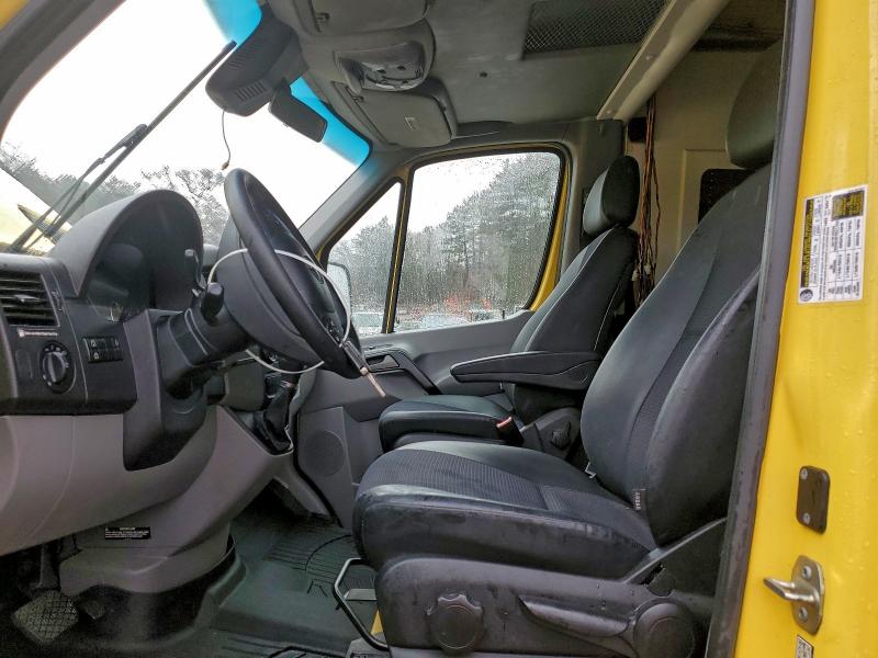 Photo 7 from auction – 2017 MERCEDES-BENZ SPRINTER 2 with VIN WD3PE7CD8HP518457