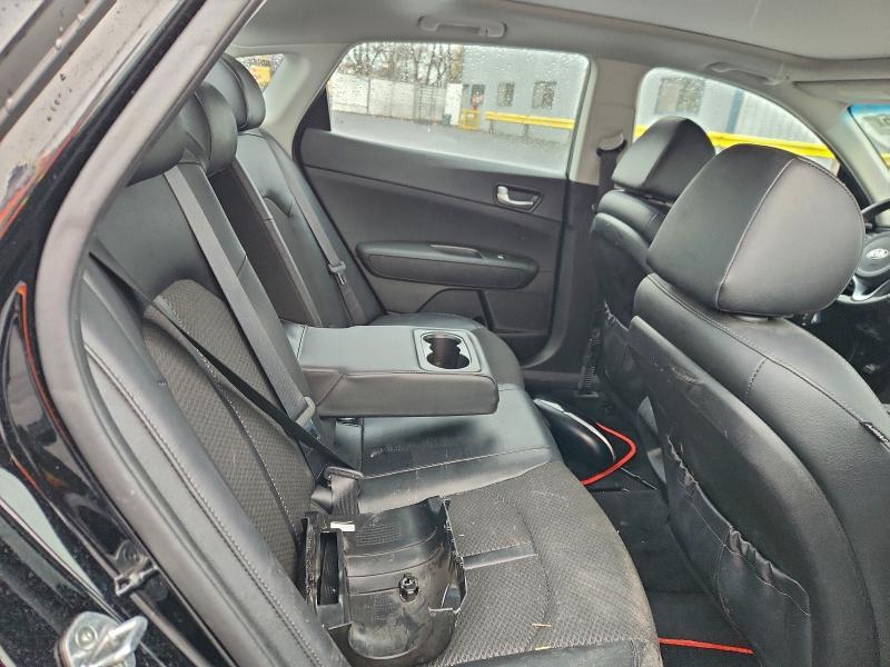 Photo 10 from auction – 2018 KIA OPTIMA LX with VIN 5XXGT4L39JG245141