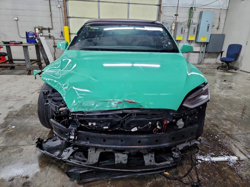 Photo 5 from auction – 2017 TESLA MODEL X with VIN 5YJXCBE27HF053805