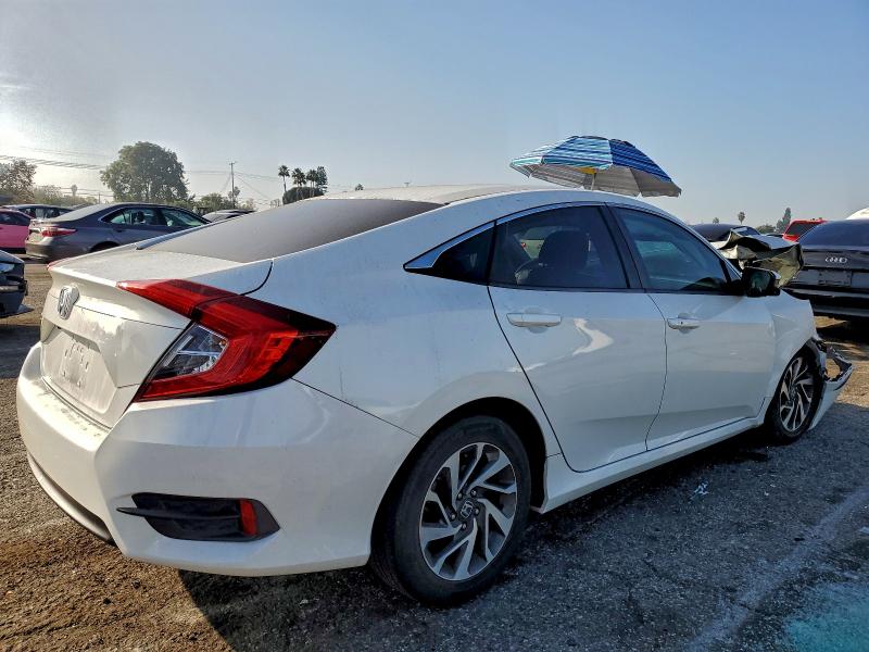 Photo 3 from auction – 2016 HONDA CIVIC with VIN 2HGFC2F72GH538823