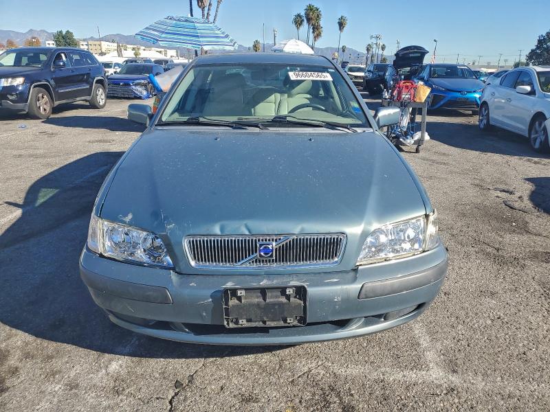 Photo 5 from auction – 2002 VOLVO V40 1.9T with VIN YV1VW29552F843684