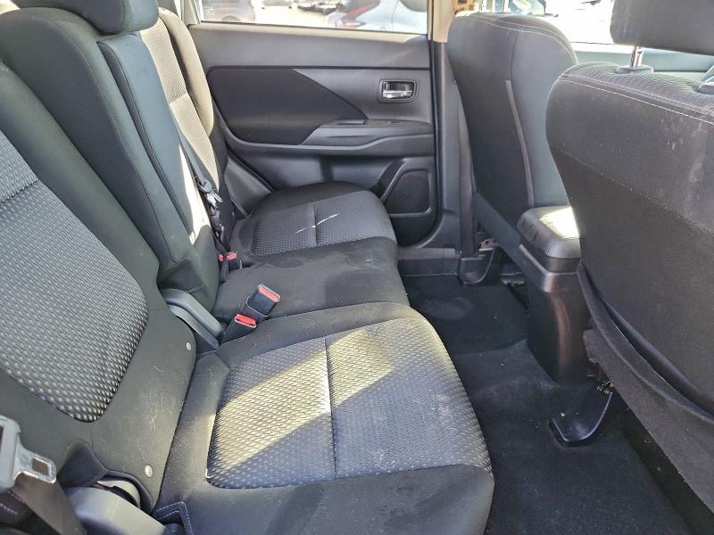 Photo 11 from auction – 2018 MITSUBISHI OUTLANDER with VIN JA4AD3A3XJZ023232