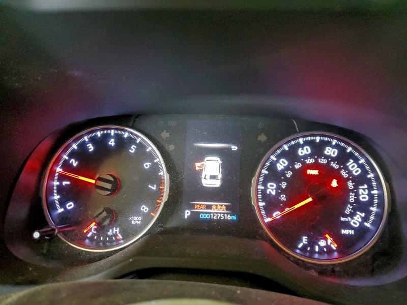 Photo 9 from auction – 2019 TOYOTA RAV4 LE with VIN JTMF1RFV0KD046194