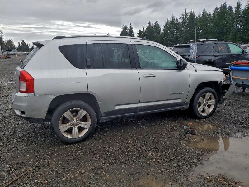 Photo 3 from auction – 2011 JEEP COMPASS with VIN 1J4NF1FB1BD270492