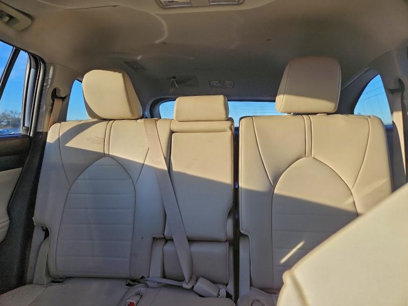 Photo 10 from auction – 2022 TOYOTA HIGHLANDER with VIN 5TDHBRCH0NS104575